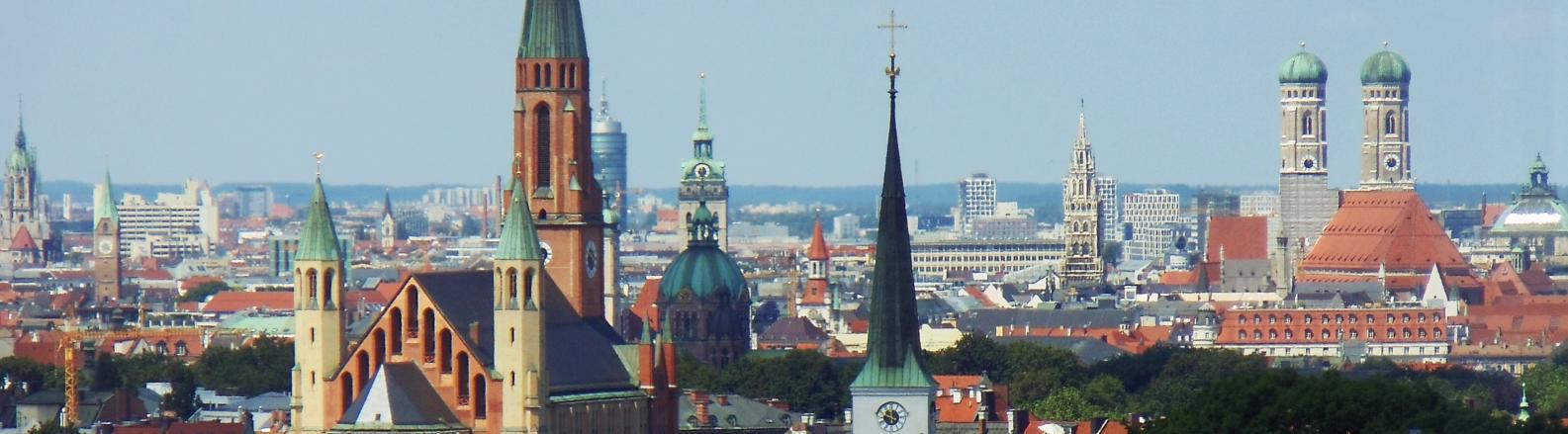 Blick auf München von einem Hochhaus aus